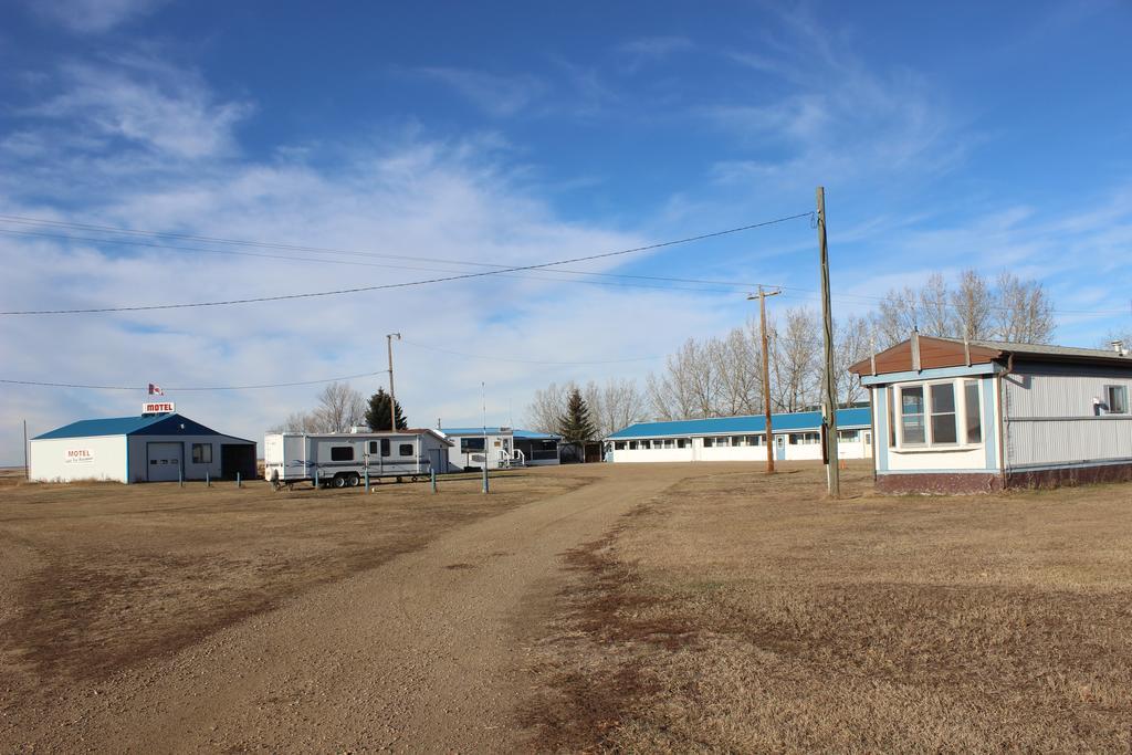 Raval Paradise Motel And Rv Park Youngstown Extérieur photo