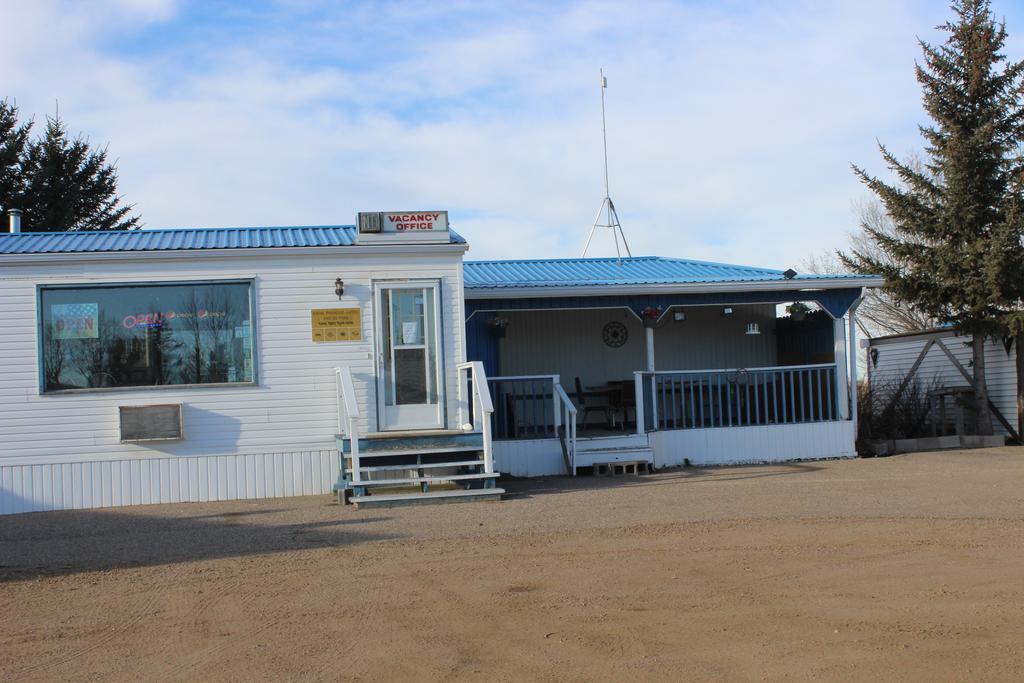 Raval Paradise Motel And Rv Park Youngstown Extérieur photo