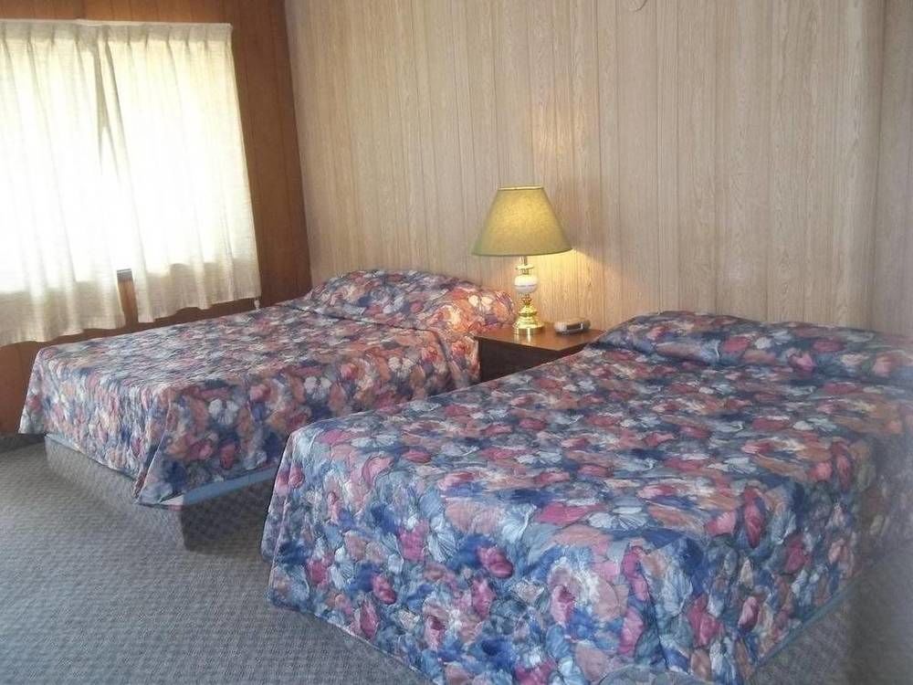 Raval Paradise Motel And Rv Park Youngstown Extérieur photo