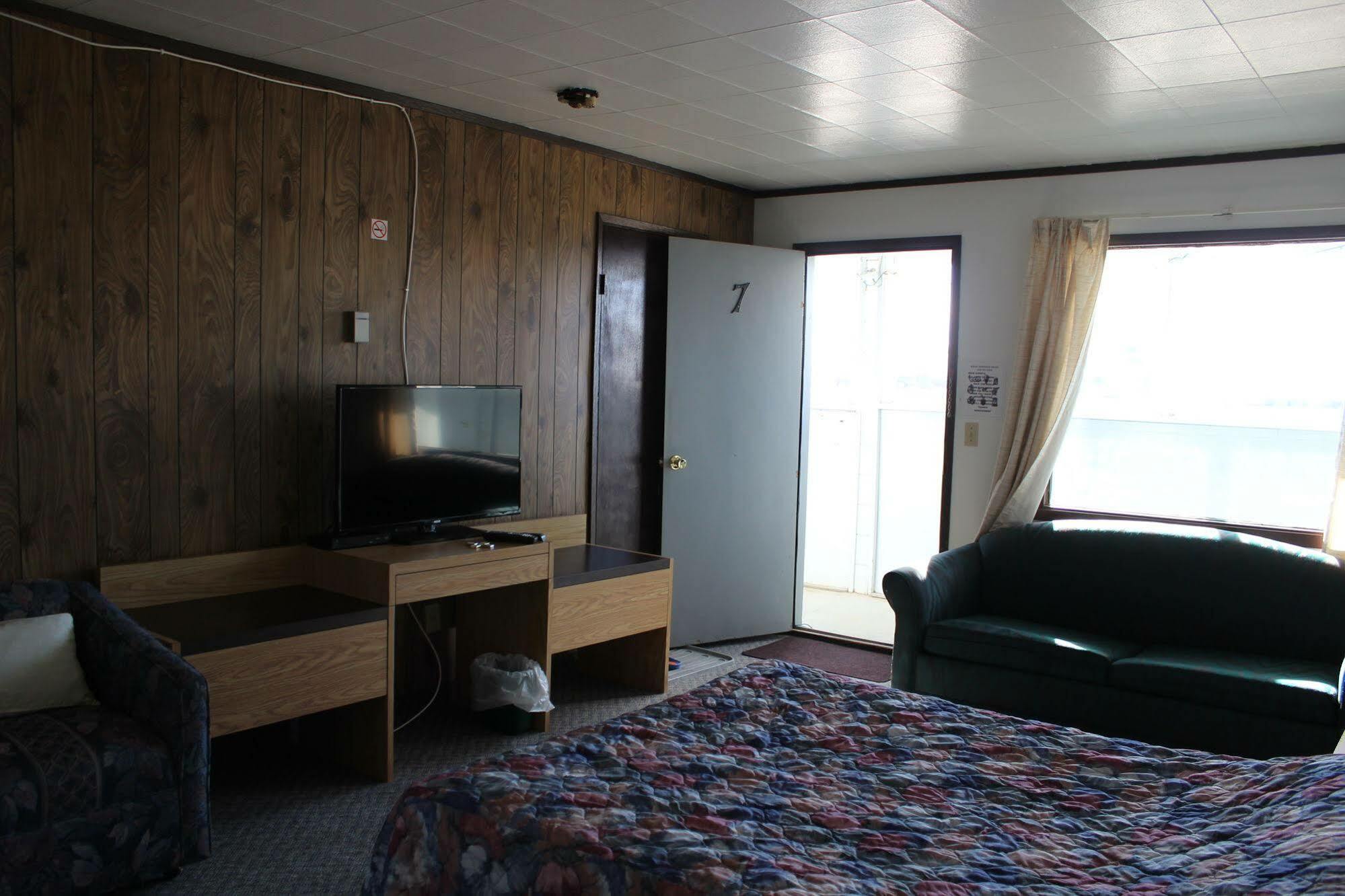 Raval Paradise Motel And Rv Park Youngstown Extérieur photo