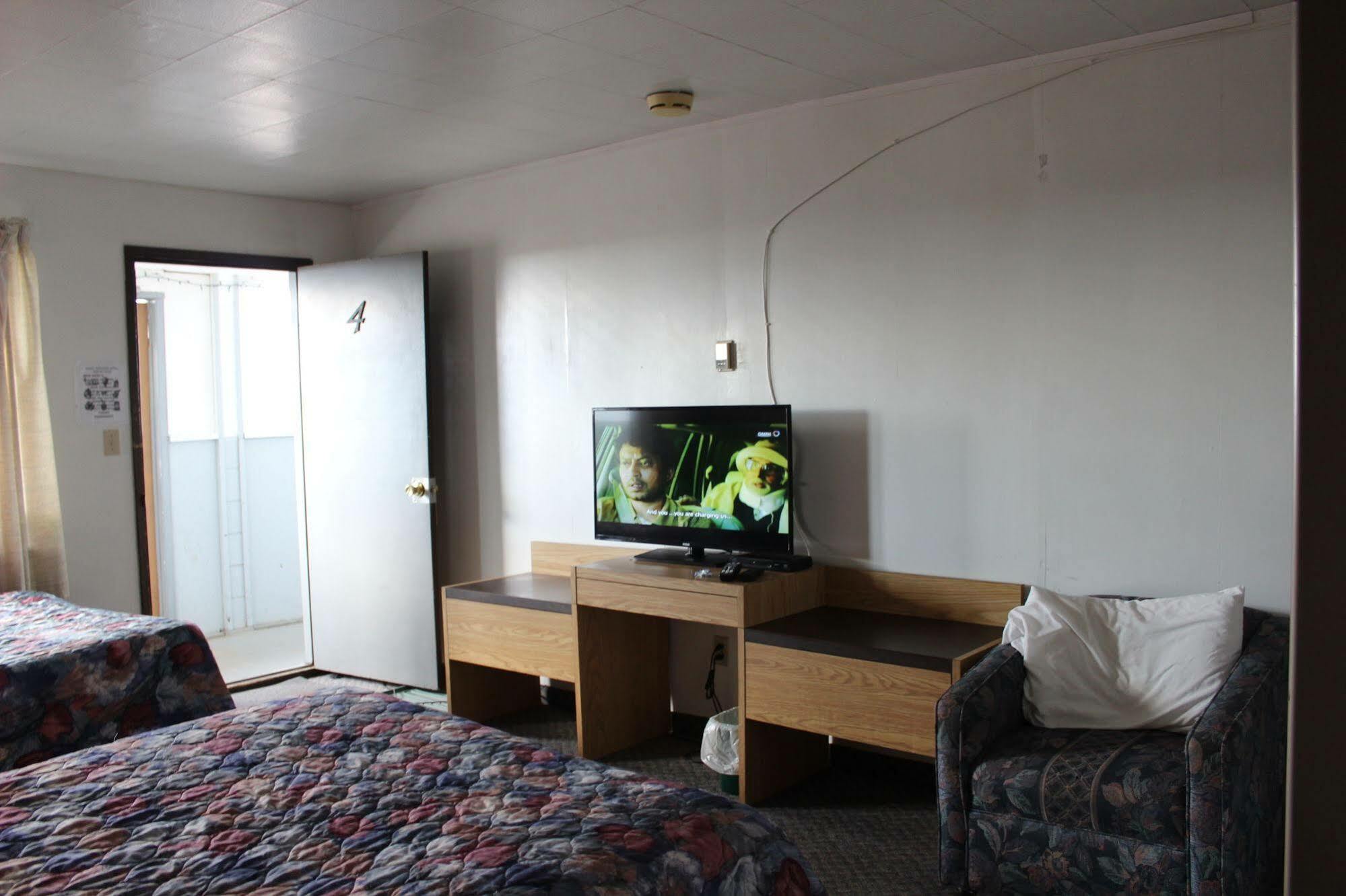 Raval Paradise Motel And Rv Park Youngstown Extérieur photo
