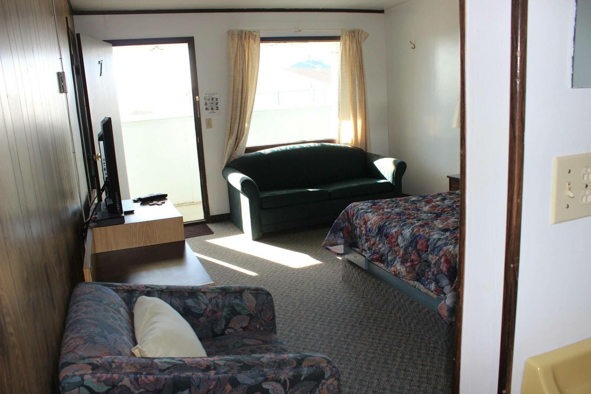 Raval Paradise Motel And Rv Park Youngstown Extérieur photo