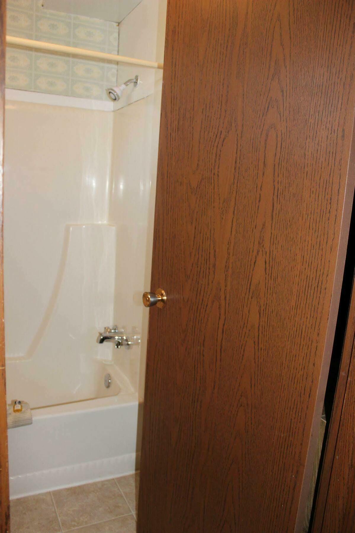 Raval Paradise Motel And Rv Park Youngstown Extérieur photo